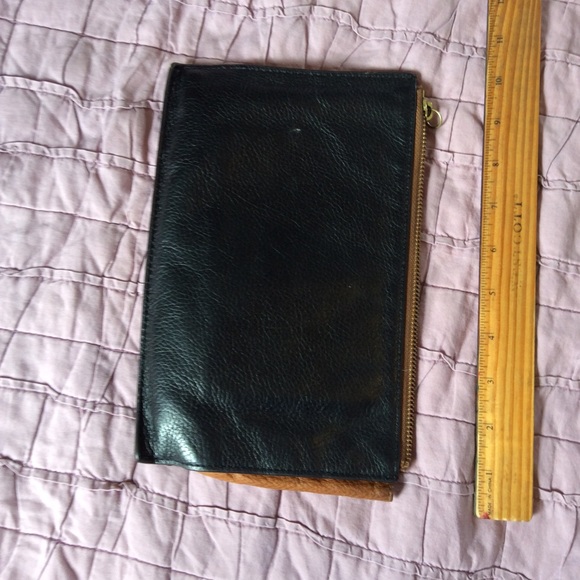 Leather clutch , good condition - Picture 3 of 5